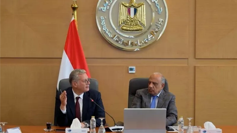 وزيرا الكهرباء والبترول يبحثان خطة العمل خلال فصل الصيف لمجابهة ارتفاع الأحمال