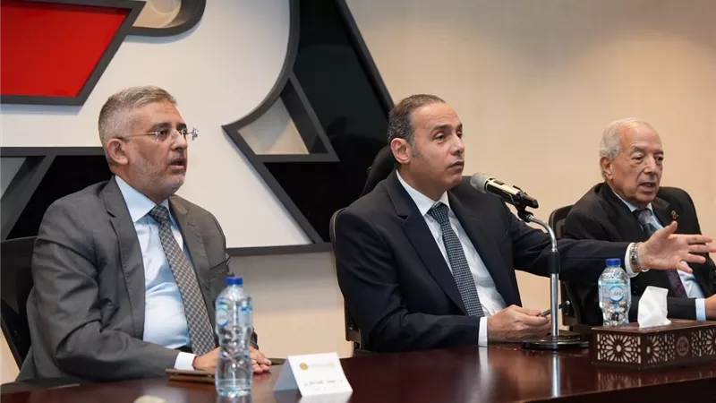 رئيس الرقابة المالية يبحث مع شركات التأمين تسريع اعتماد المنتجات الجديدة وزيادة انتشار التأمين في مصر