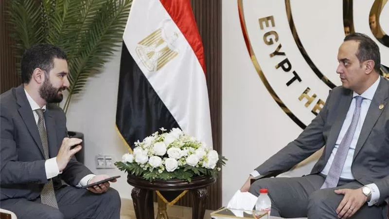 الرعاية الصحية تبحث مع «إليفيت كابيتال» و«جوستاف روسي مصر» تعزيز الاستثمار الطبي وتطوير خدمات علاج الأورام