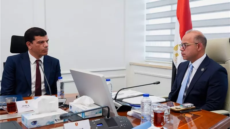 وزير الاستثمار يبحث مع شركة EVRAID توطين تكنولوجيا المركبات الكهربائية