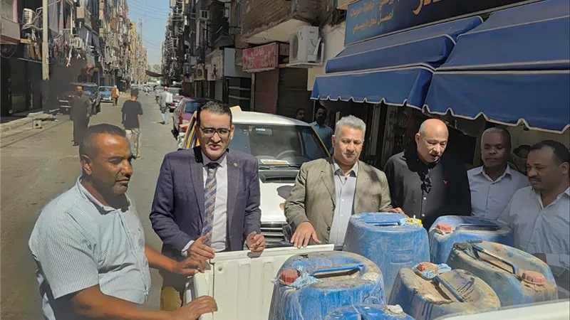 تموين الأقصر يضرب بيد من حديد.. ضبط منظفات منتهية الصلاحية ومخالفات بالمخابز