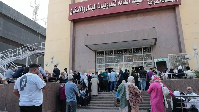 إقبال كبير في أول أيام سحب كراسات شروط 