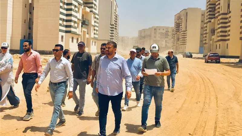 رئيس جهاز حدائق العاصمة يتابع تنفيذ مشروعات سكن لكل المصريين بحي الأمل