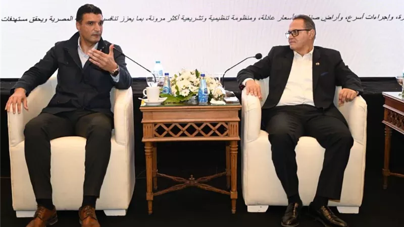 وزير الصناعة يبحث مع جمعية رجال أعمال الإسكندرية تعزيز الاستثمار وتطوير القطاع الصناعي وتسهيل الإجراءات للمستثمرين