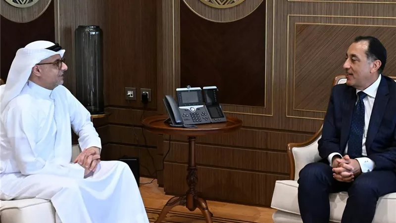 رئيس الوزراء يتابع مستجدات الموقف التنفيذي لمشروعات تطوير مدينة 