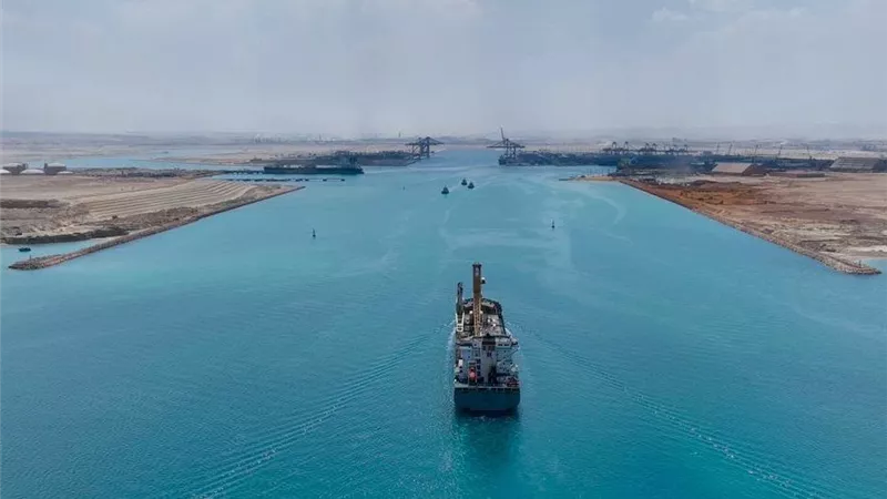 ميناء السخنة يدخل مرحلة جديدة بتشغيل الأحواض الجديدة واستقبال أول سفينة تجاريًا