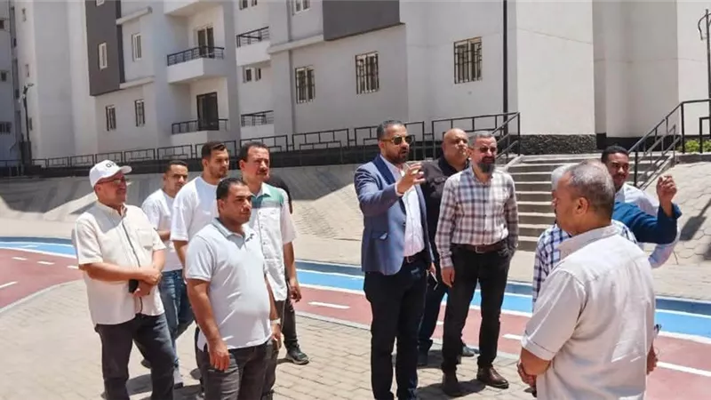 رئيس جهاز العبور الجديدة يتابع معدلات تنفيذ المشروعات السكنية.. ويؤكد: لا تهاون في الالتزام بالجداول الزمنية 