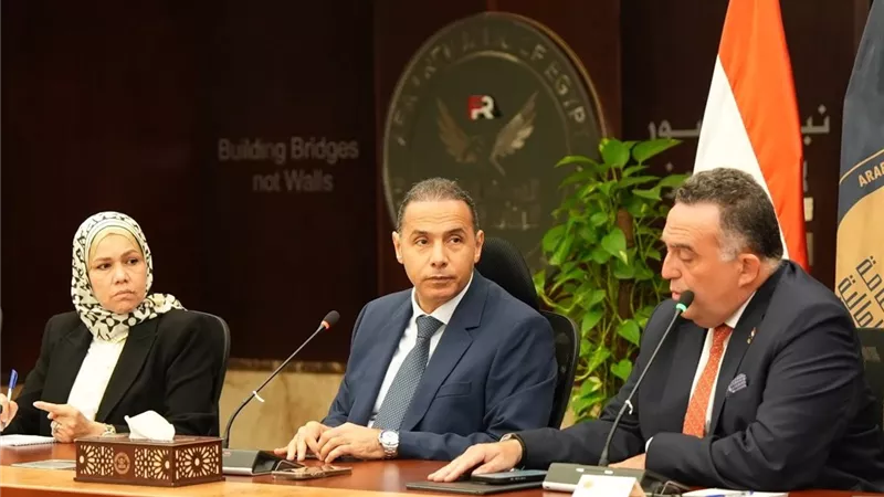 الرقابة المالية تبحث مع البورصة ومصلحة الضرائب تعزيز التعاون لدعم سوق المال وتطوير المنظومة الضريبية