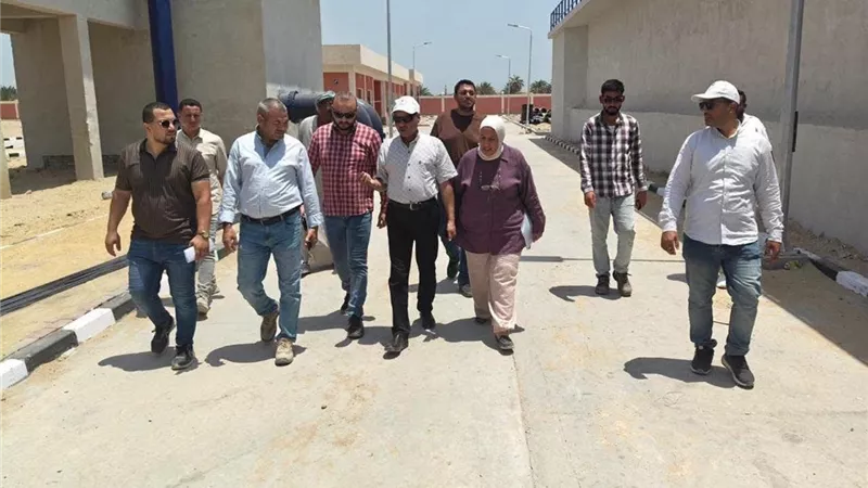 وزيرة الإسكان تتابع سير العمل بمشروعات مياه الشرب والصرف الصحي بعدد من المحافظات