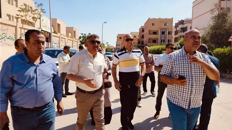 رئيس جهاز مدينة حدائق أكتوبر يتابع مستوى الخدمات بعدد من المناطق والمحاور الرئيسية