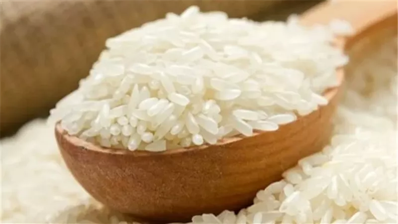 انخفاض أسعار الأرز والزيت والفول بالأسواق اليوم