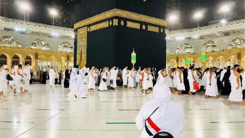 وزير السياحة يعتمد ضوابط عمرة1448 وإطلاق تطبيق «رفيق» لأول مرة للمعتمرين المصريين