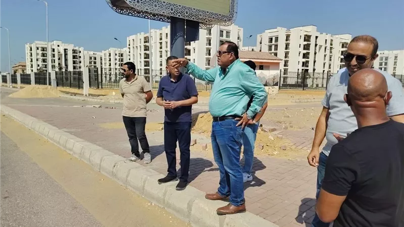 رئيس جهاز الشيخ زايد يتابع مشروعات المرافق بالتوسعات الشرقية ويوجه بسرعة التنفيذ وجودة الأعمال