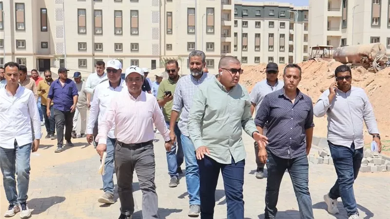 وزيرة الإسكان تتابع موقف تنفيذ عدد من المشروعات وملفات العمل بمدينتي العاشر من رمضان وحدائق العاشر