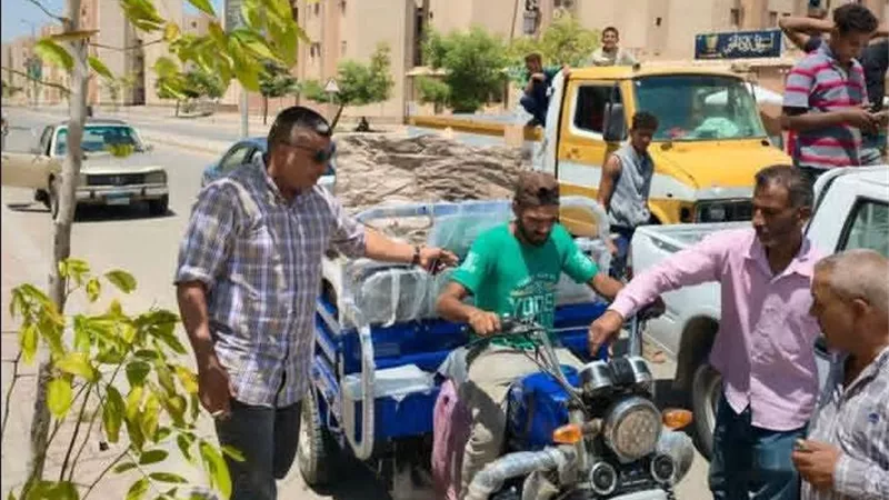 مصادرة 4 تروسيكلات للنباشين.. حملة مفاجئة لإزالة الإشغالات بمدينة العبور الجديدة