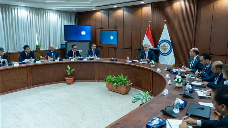 وزير البترول والثروة المعدنية: مشروعات استراتيجية لتوطين صناعات جديدة وخفض الواردات وتعزيز الصادرات