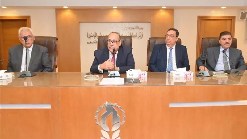القابضة الغذائية تكرم المتميزين وتؤكد دعم العاملين وتعزيز استقرار الأسواق المصرية