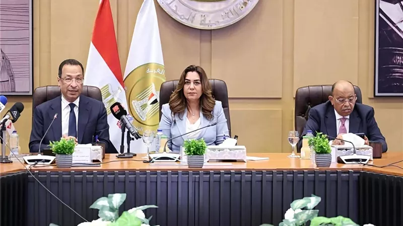 إطلاق تراخيص المحال إلكترونيًا عبر مصر الرقمية وتخفيض الرسوم 50% للتيسير على المواطنين