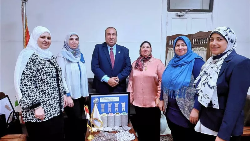 الزراعة تكشف عن ابتكار علمي لإعادة تدوير الخيوط المصبوغة دعمًا للاقتصاد الدائري