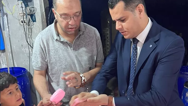 حماية المستهلك يوجه ضربة قوية.. ضبط مصنع «بير السلم» يقلد علامات شهيرة بالغربية