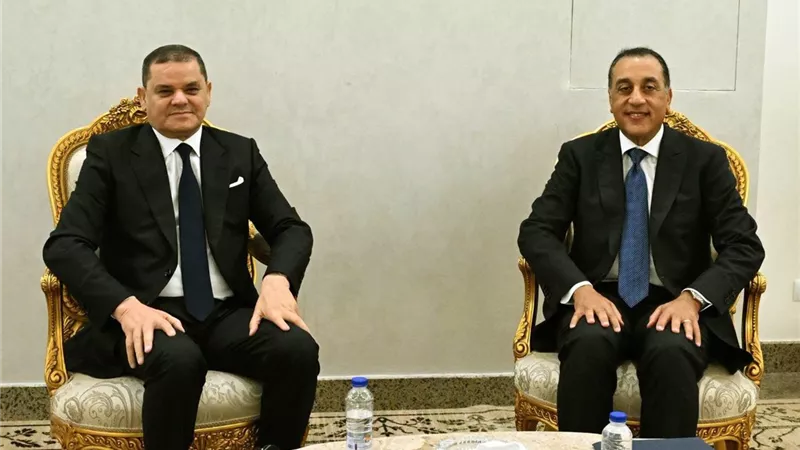 مدبولي والدبيبة يبحثان تعزيز التعاون بين مصر وليبيا في الغاز الطبيعي والربط الكهربائي