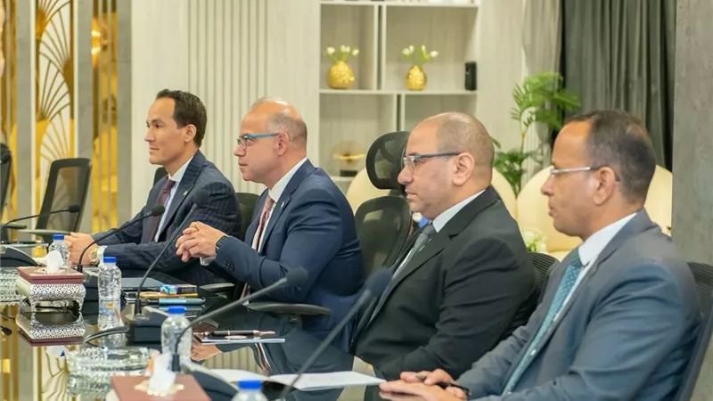 وزيرا الإنتاج الحربي والاستثمار يبحثان تعزيز التعاون لجذب الاستثمارات ودعم الصناعة المحلية