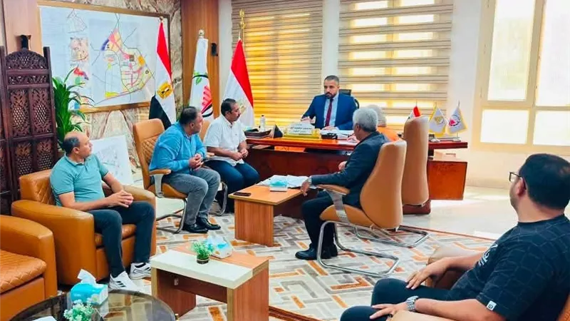 رئيس جهاز العبور الجديدة يتابع تقنين الأراضي ويبحث مطالب سكان«سكن مصر»لتحسين الخدمات