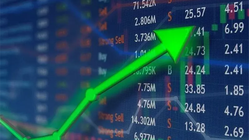 البورصة المصرية تربح 11 مليار جنيه بدعم مشتريات المؤسسات المحلية.. وEGX 70 يتصدر الارتفاعات
