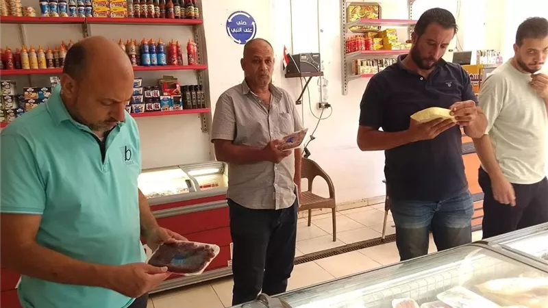 حملات تموين القليوبية تضبط الأسواق.. 70محضرًا وسلع منتهية الصلاحية في قبضة الرقابة