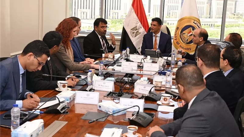 وزير الصناعة يبحث مع RHI Magnesita النمساوية إقامة مشروع لإنتاج الحراريات المتكاملة للصناعات الثقيلة في مصر