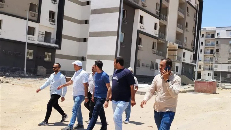 رئيس جهاز بدر يوجه بتكثيف العمل للانتهاء من تنفيذ المرحلة الثالثة لسكن العاملين بالعاصمة الجديدة 