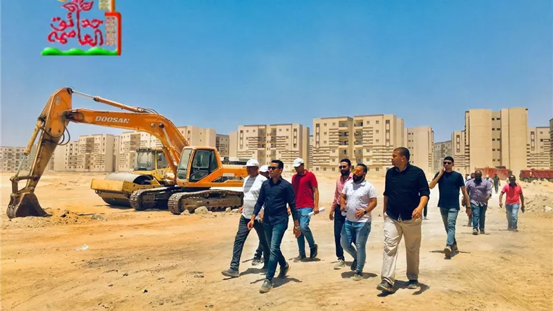 رئيس جهاز حدائق العاصمة يتابع معدلات التنفيذ لشبكات المرافق والطرق بسكن لكل المصريين