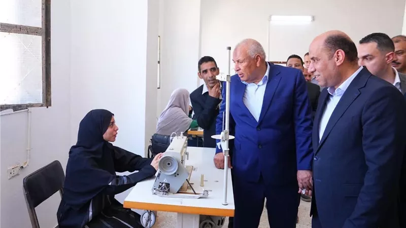 وزير العمل ومحافظ مطروح يطلقان خطة عاجلة لتطوير مركز التدريب المهني وتأهيل الشباب