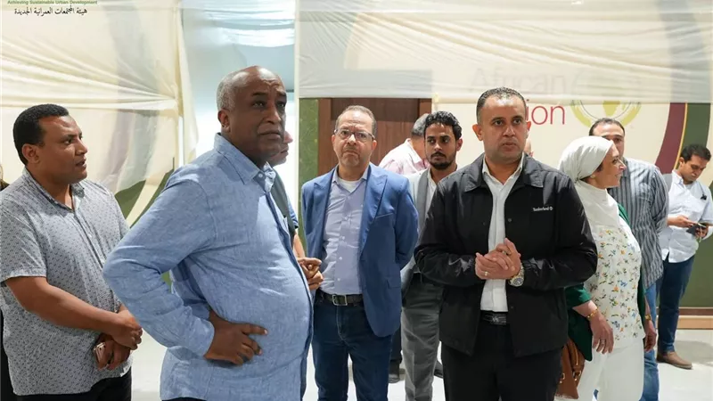 رئيس جهاز العلمين الجديدة يستقبل وفد وزارة الخارجية لتفقد جاهزية مركز المؤتمرات والمعارض الدولي 