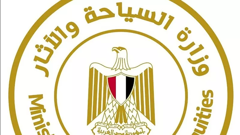 السياحة تحسم الجدل حول العلم المصري في منطقة سقارة..ضوابط جديدة تضمن احترام رمزية الدولة