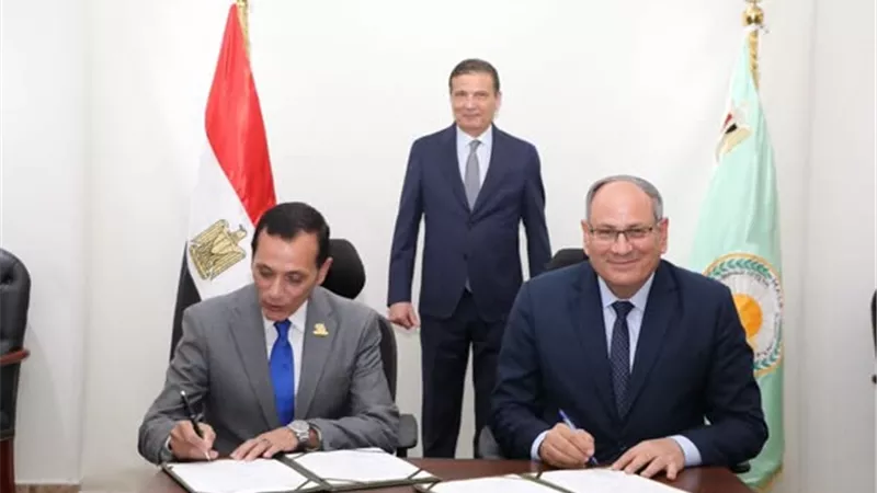 وزير الزراعة يشهد توقيع اتفاق بين 