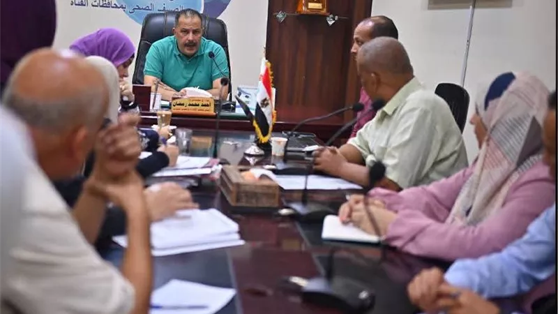 رئيس مياه القناة يراجع منظومة السلامة المهنية ويضع تدريب العاملين على رأس الأولويات