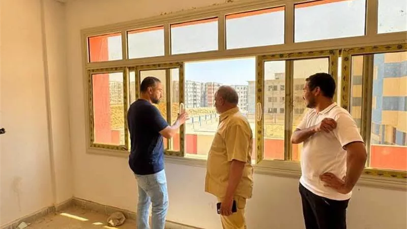 رئيس جهاز العبور الجديدة يوجه بمضاعفة معدلات التنفيذ والالتزام بالجداول الزمنية للمشروعات الخدمية