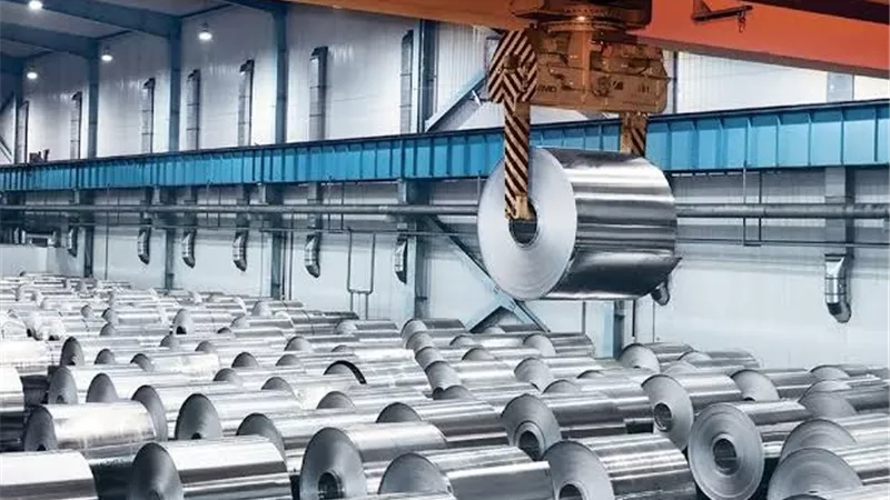 الألومنيوم يواصل صعوده لليوم السابع وسط مخاوف من أزمة إمدادات الشرق الأوسط