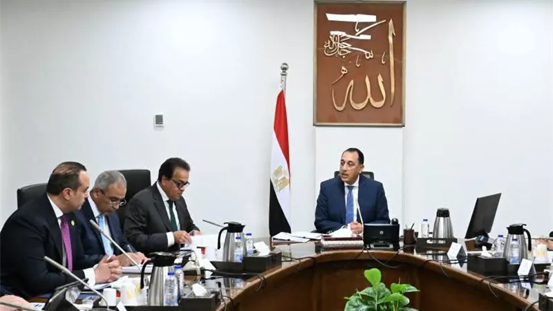 رئيس الوزراء يتابع مستجدات ميكنة منظومة التأمين الصحي الشامل وتطوير الخدمات