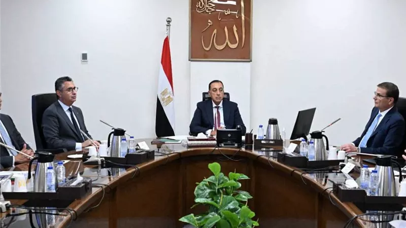 رئيس الوزراء يضع«القرية المنتجة» على طريق التنفيذ لتحويل القرى من الاستهلاك إلى الإنتاج