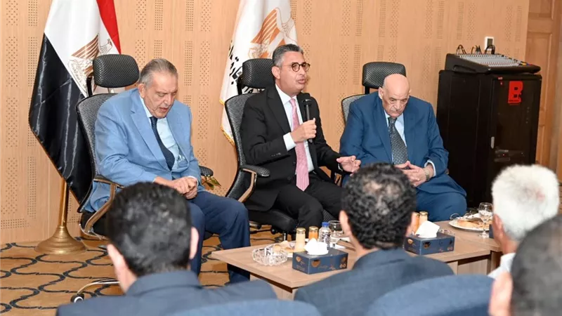 وزير التموين يبحث تطوير منظومة الخبز وتشكيل لجنة لدراسة مطالب أصحاب المخابز
