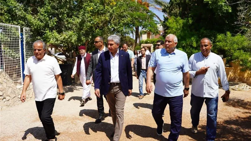 وزير السياحة ومحافظ مطروح يبحثان مهرجانًا لحصاد الزيتون والتراث البدوي