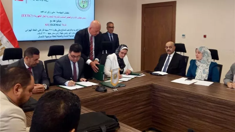 مشروع جديد لتعزيز استقرار الكهرباء.. تفاصيل مهمة عن تطوير شبكة القناة