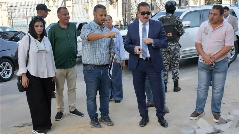 محافظ بورسعيد يتابع تطوير شارع «أوجيني».. توجيهات بتكثيف التنفيذ وسرعة الانتهاء