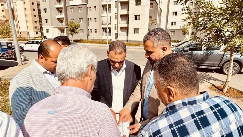  نائب رئيس هيئة المجتمعات العمرانية يتفقد مشروع فالي تاورز إيست بالعبور الجديدة