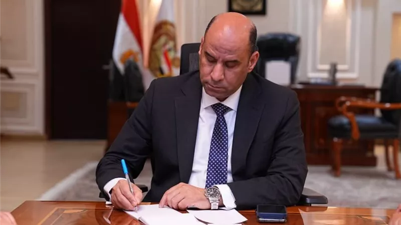 وزير العمل