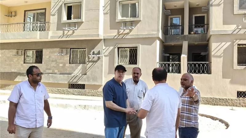 مسئولو «الإسكان» يتفقدون  مشروعي «نزهة الأندلس» والمرحلة التكميلية لمشروع «نزهة التجمع الثالث» بالقاهرة الجديدة