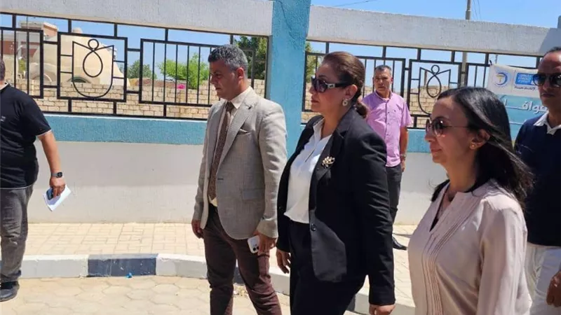 رئيس الوزراء يستعرض نتائج قافلة طبية مجانية في البحيرة.. الكشف على 3676 مواطنًا