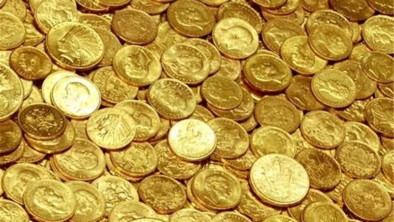 الذهب يقفز 2.4% عالميًا مع تراجع توقعات رفع الفائدة الأمريكية